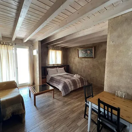 Πανσιόν το στέκι